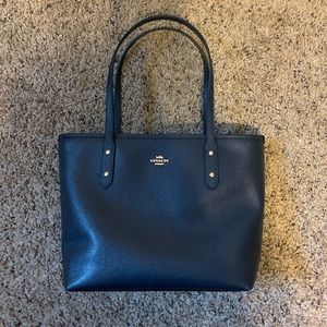 NEW Coach City Zip Tote Crossgrain Leather